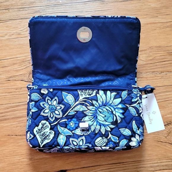Vera Bradley Turnlock Crossbody Bag Tropics Tapestry NWT - Picture 2 of 9